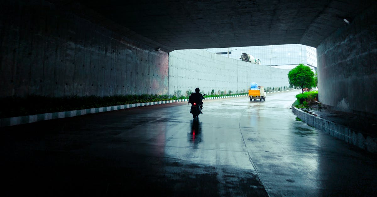 assurez votre moto avec la meilleure couverture. obtenez une assurance moto complète et économisez sur votre prime.