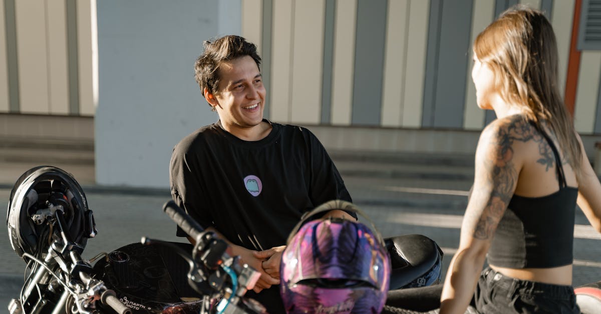 découvrez tous nos services pour les motards passionnés de moto : équipements, pièces détachées, accessoires et bien plus encore sur notre site dédié aux motocyclistes.