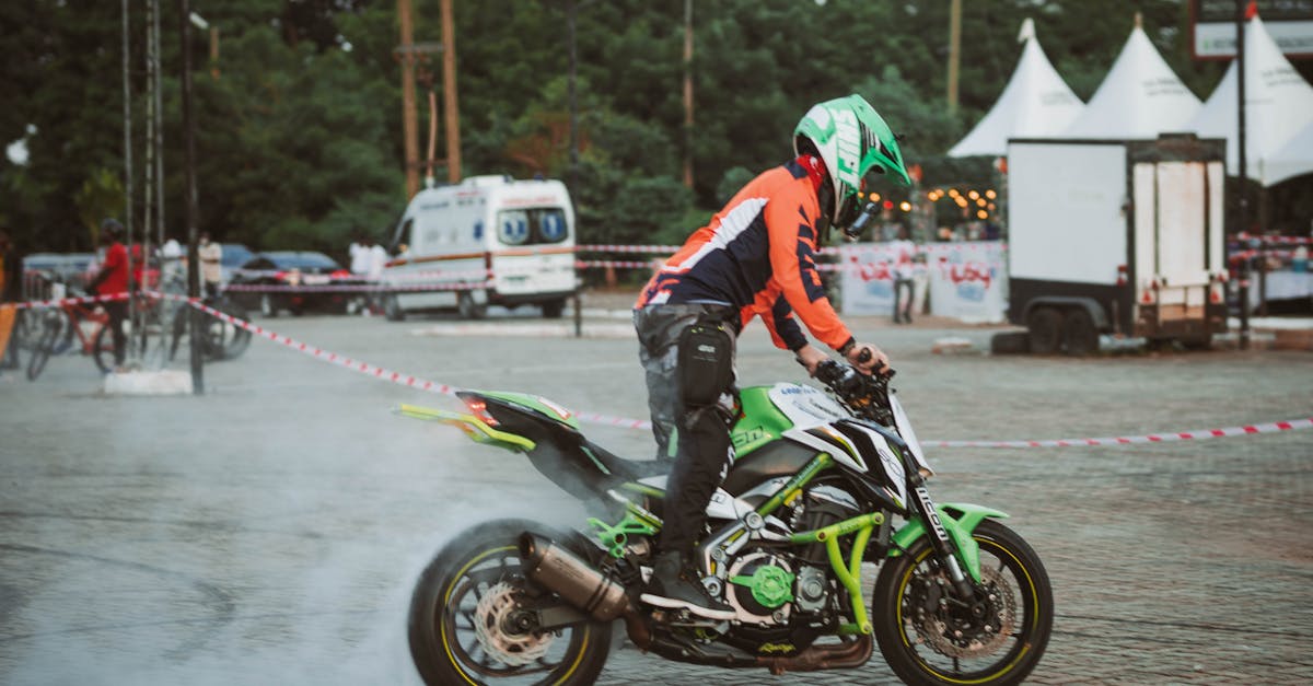 découvrez l'assurance moto cc, une couverture sur mesure pour protéger votre moto tout en vous offrant la tranquillité d'esprit. profitez de garanties adaptées à vos besoins et roulez en toute sécurité !