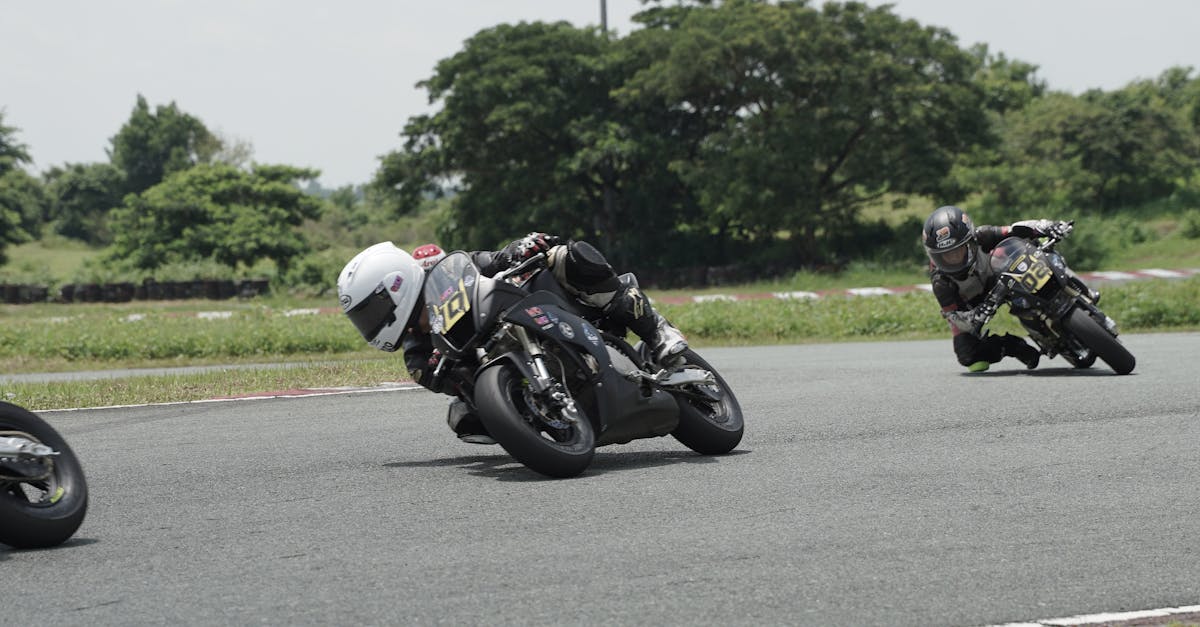 découvrez nos options d'assurance moto adaptées à vos besoins. protégez votre véhicule et bénéficiez d'une couverture complète pour rouler en toute sécurité. obtenez un devis personnalisé dès aujourd'hui !