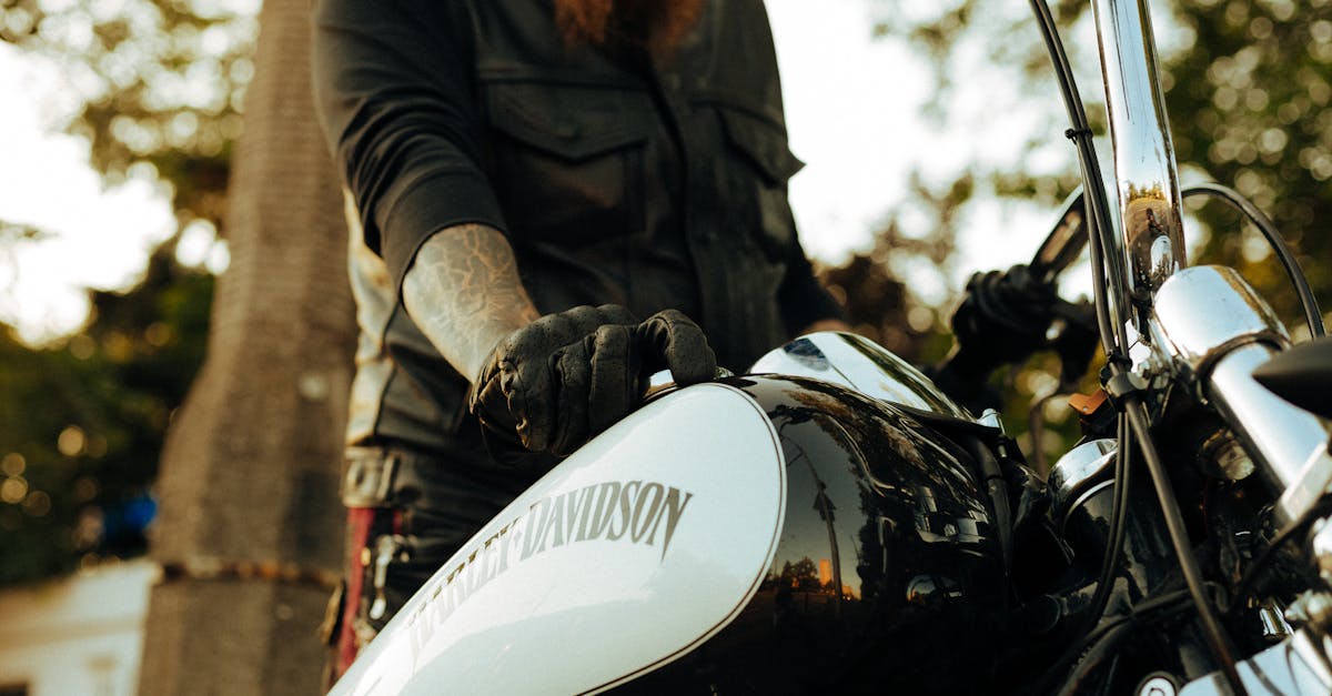 obtenez une simulation d'assurance moto rapide et personnalisée pour trouver la couverture qui vous convient le mieux. comparez les offres et protégez votre deux-roues en toute sérénité !