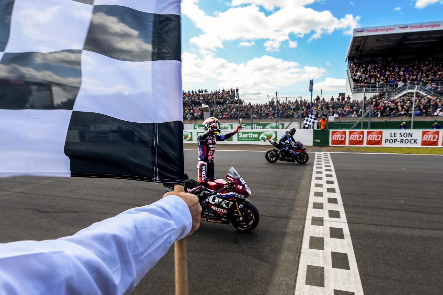 découvrez pourquoi april moto est le choix parfait pour tous vos besoins en deux-roues. profitez d'une large gamme d'assurances, d'options flexibles et d'un service client exceptionnel, le tout conçu pour vous offrir tranquillité d'esprit sur la route.