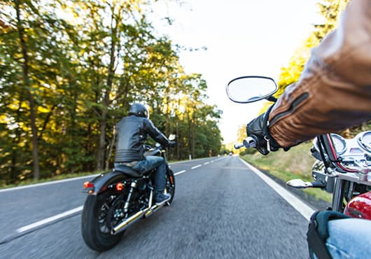 découvrez notre assurance moto économique qui vous permet de rouler en toute sécurité sans peser sur votre budget. profitez de garanties adaptées à vos besoins et d'un service client de qualité pour une protection optimale de votre deux-roues.