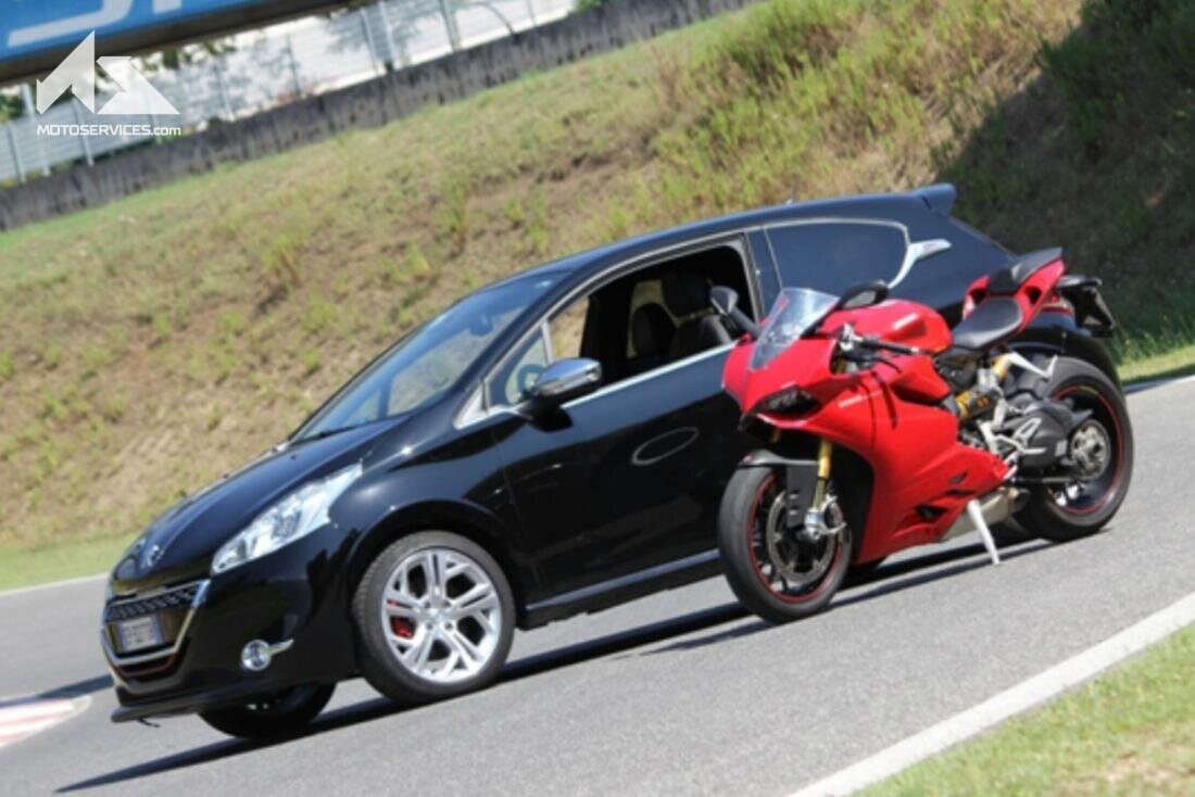 découvrez notre service d'assurance moto en ligne, simple et rapide. comparez les offres, obtenez un devis personnalisé et protégez votre véhicule en quelques clics. roulez l'esprit tranquille avec une couverture adaptée à vos besoins.