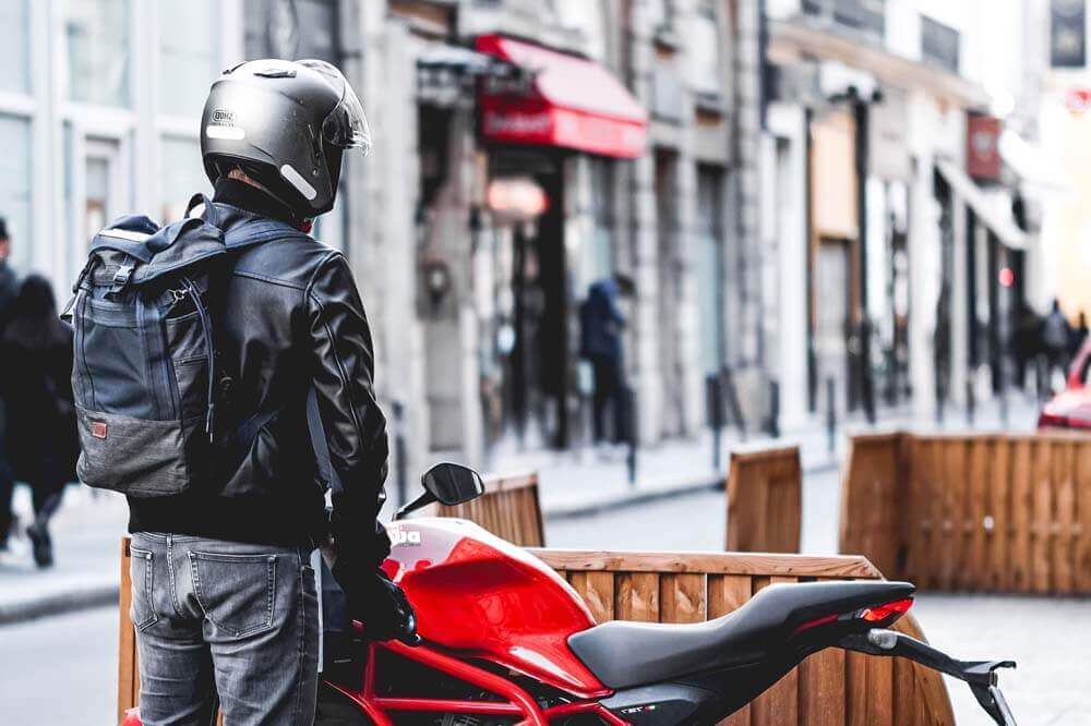 découvrez nos conseils pour trouver des assurances moto économiques qui protègent efficacement votre véhicule tout en respectant votre budget. comparez les offres et faites le choix intelligent pour rouler sereinement !