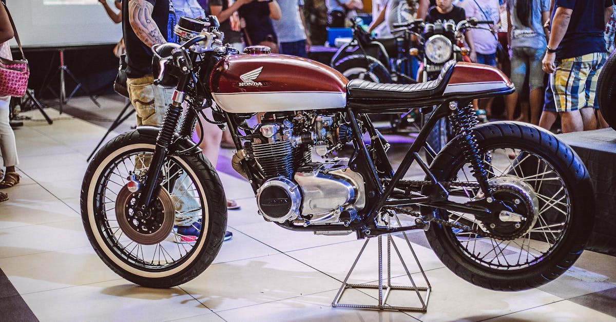 découvrez le salon de la moto de lyon, un événement incontournable pour les passionnés de deux-roues. explorez les dernières innovations, admirez des modèles exclusifs et participez à des animations variées. rejoignez-nous pour célébrer la culture motocycliste dans une ambiance conviviale et festive !