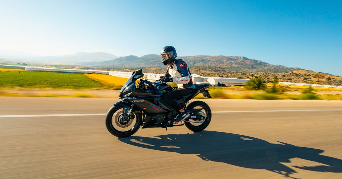 assurez votre moto en toute sérénité avec notre assurance moto complète. profitez d'une couverture adaptée à vos besoins, des tarifs compétitifs et un service client réactif. protégez votre passion tout en roulant en toute sécurité.