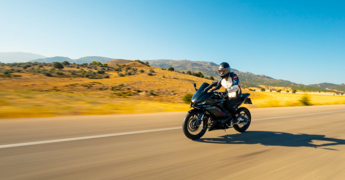découvrez l'assurance moto adaptée à vos besoins ! protégez votre véhicule avec des garanties sur mesure, des tarifs compétitifs et un service client à votre écoute. roulez sereinement avec une couverture complète pour votre moto.