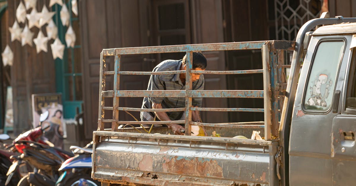 découvrez notre assurance moto adaptée à vos besoins ! protégez votre véhicule à deux roues avec des formules flexibles et des tarifs compétitifs. roulez l'esprit tranquille grâce à une couverture complète et un service client à votre écoute.