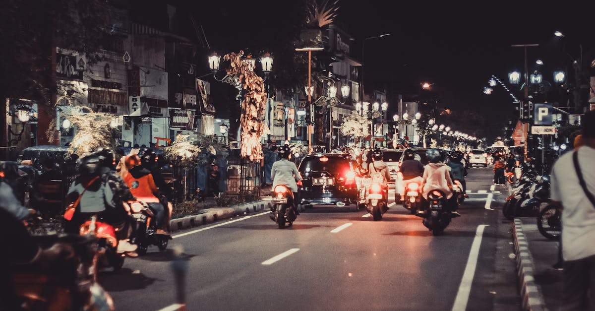 découvrez l'univers des motos : des modèles emblématiques, des conseils d'achat, des accessoires indispensables et des événements incontournables dédiés aux passionnés de deux-roues. rejoignez la communauté des amateurs de sensations fortes sur la route.