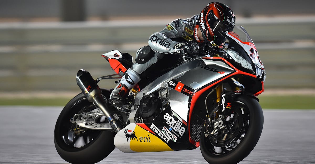 découvrez l'univers fascinant des motos : des modèles emblématiques aux dernières innovations, en passant par des conseils d'entretien et des itinéraires de voyage. que vous soyez un passionné ou un novice, trouvez tout ce qu'il vous faut pour profiter pleinement de votre expérience à deux roues.