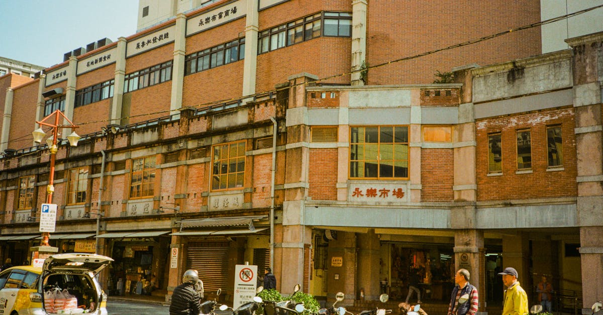 obtenez un devis rapide et personnalisé pour votre assurance moto. comparez les meilleures offres pour protéger votre véhicule en toute sérénité. découvrez les garanties adaptées à vos besoins et roulez en toute confiance!