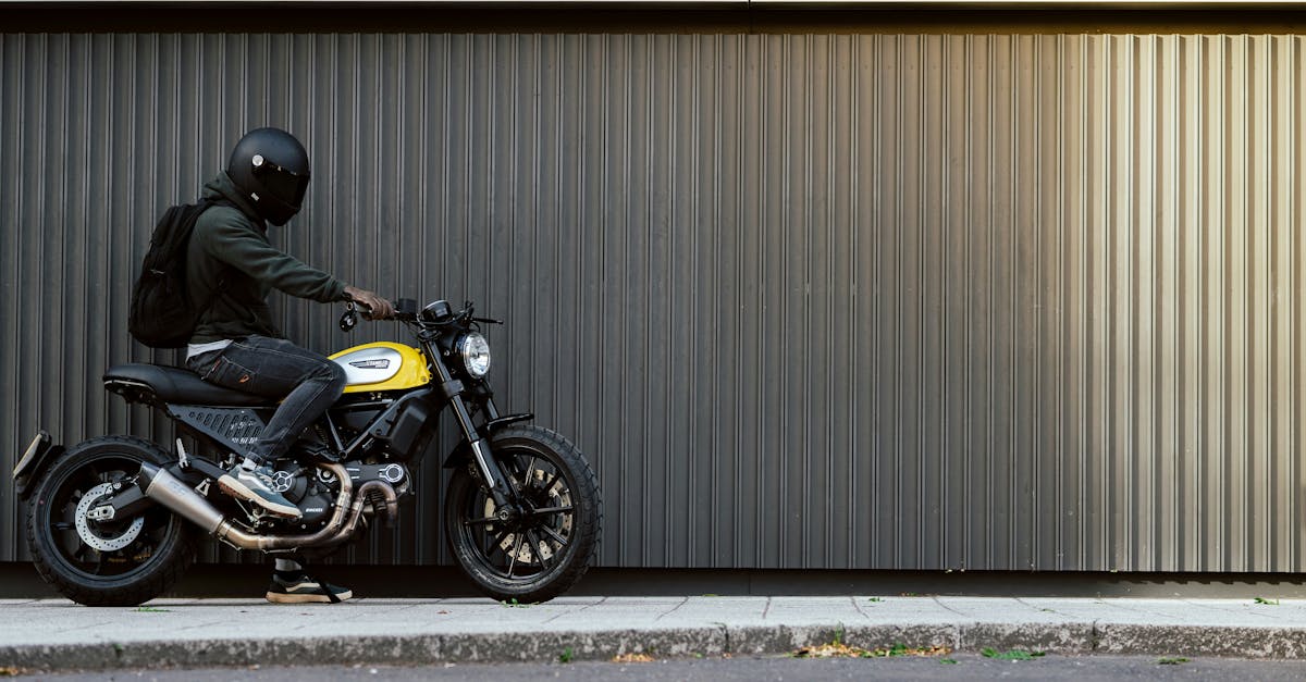 découvrez notre assurance moto cc, spécialement conçue pour protéger votre véhicule et assurer votre tranquillité d'esprit sur la route. profitez de garanties adaptées à vos besoins et d'un service client réactif pour une expérience sereine.