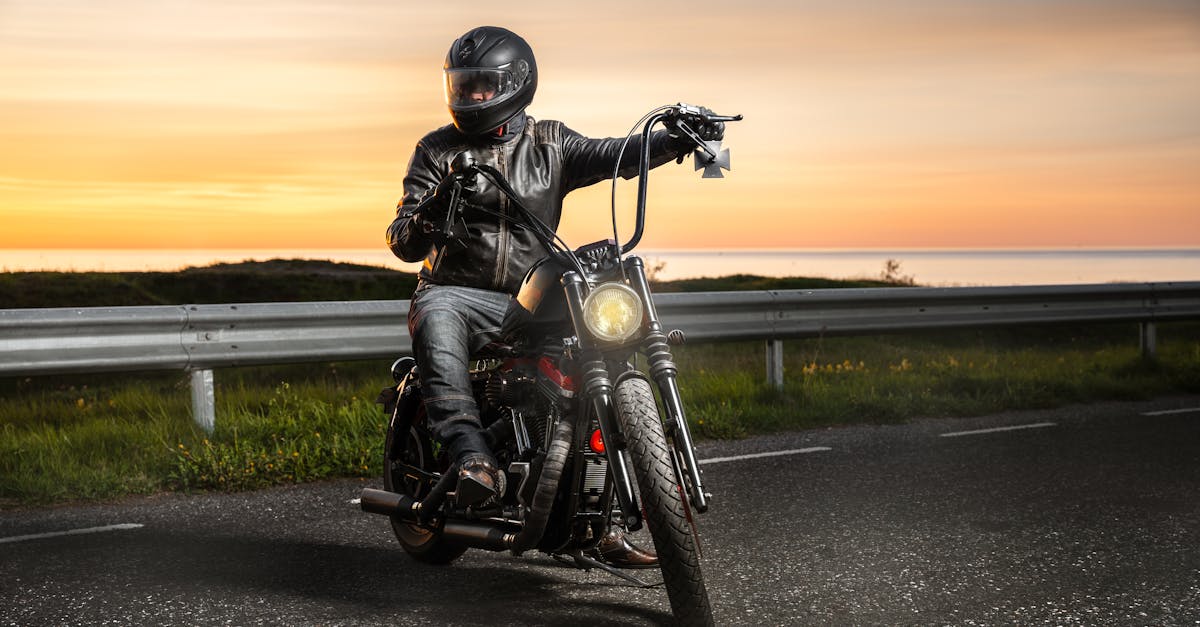 découvrez nos solutions d'assurance moto adaptées à vos besoins. protégez votre deux-roues avec des couvertures complètes, des tarifs compétitifs et un service client réactif. roulez en toute sérénité avec notre assurance moto fiable.