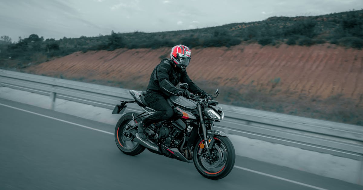 découvrez comment réduire le coût de votre assurance moto grâce à nos conseils pratiques et astuces efficaces. protégez votre deux-roues tout en maîtrisant votre budget.