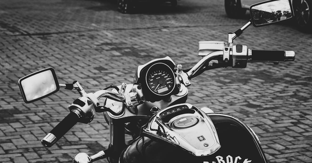 découvrez les meilleures options d'assurance moto pour protéger votre motorbike. comparez les couvertures, les prix et trouvez la formule sur mesure qui vous garantit sécurité et tranquillité sur la route.