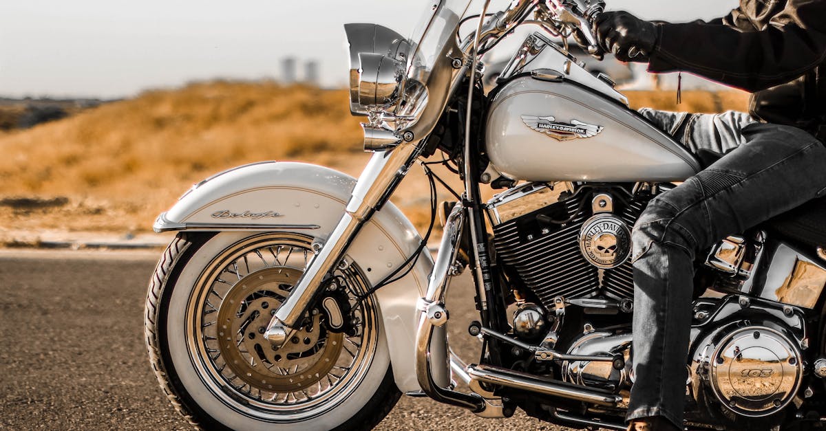 découvrez notre assurance moto complète qui vous protège sur la route. profitez de tarifs compétitifs, d'une couverture adaptée à vos besoins et d'un service client dédié pour rouler en toute sérénité. obtenez un devis personnalisé dès aujourd'hui !