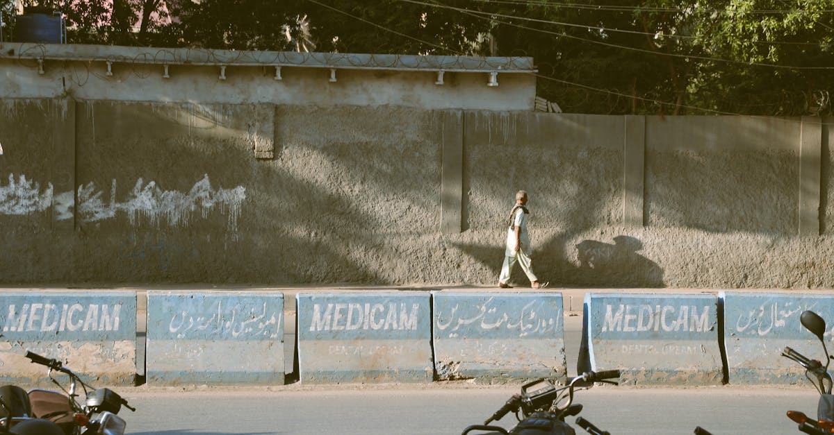 découvrez nos solutions d'assurance moto adaptées à vos besoins. protégez votre moto avec des garanties complètes et un service client à votre écoute. obtenez un devis rapide et bénéficiez des meilleures offres d'assurance moto sur le marché.