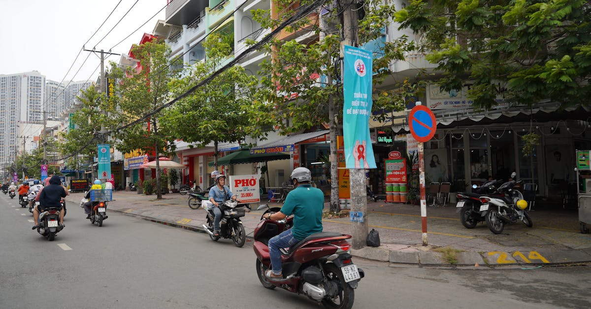 découvrez nos solutions d'assurance pour motos, adaptées à tous les types de conducteurs. protégez votre véhicule et profitez de la route en toute sérénité grâce à nos couvertures sur mesure et à un service client réactif.
