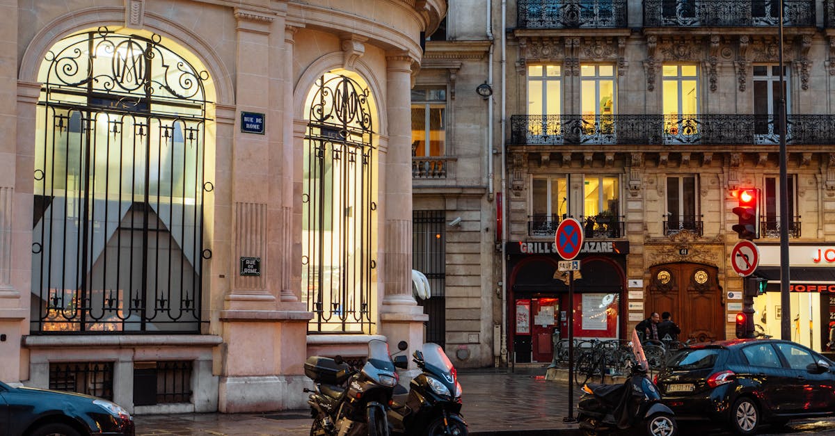 découvrez notre assurance moto adaptée à vos besoins. protégez votre véhicule avec des garanties complètes, des tarifs compétitifs et un service client à l'écoute. profitez de la tranquillité d'esprit lors de vos trajets à deux roues.