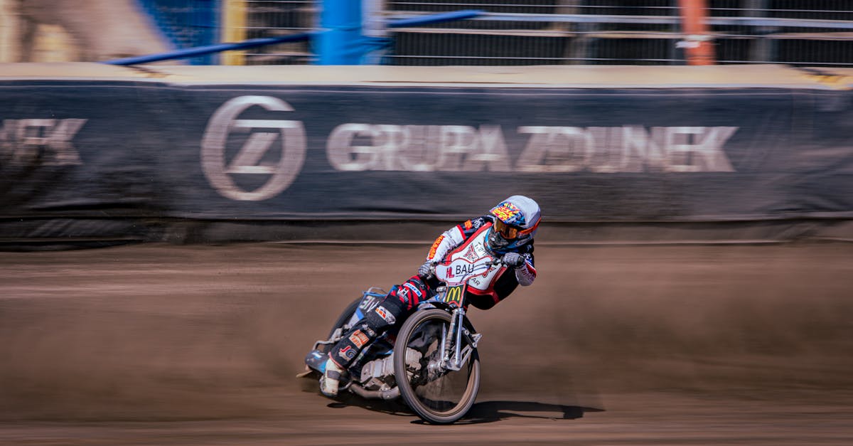 protégez votre passion pour la moto tout-terrain avec une assurance dirt bike adaptée à vos besoins. découvrez nos options d'assurance personnalisées, incluant couvrance des dommages, responsabilité civile, et assistance routière, pour rouler en toute sérénité.