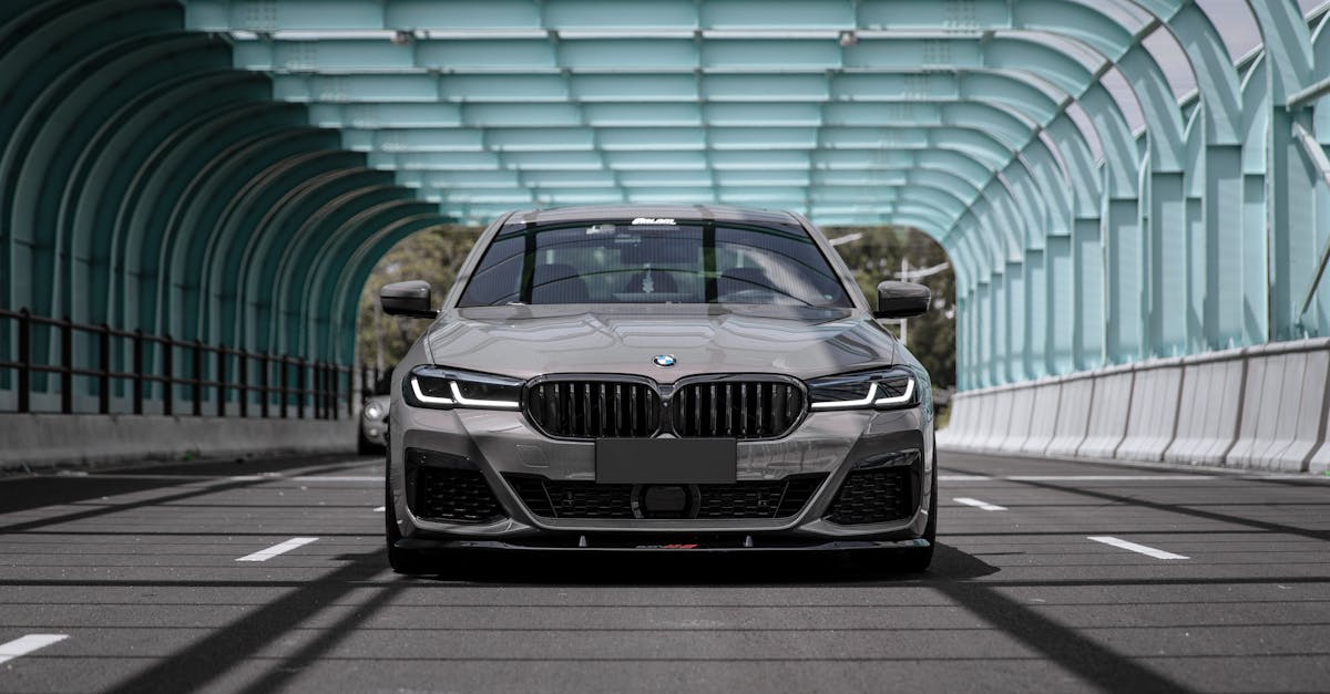découvrez les prix de la bmw série 3 2019, une berline qui allie performance, confort et technologie de pointe. comparez les différentes options et trouvez le modèle qui correspond à vos besoins et à votre budget.