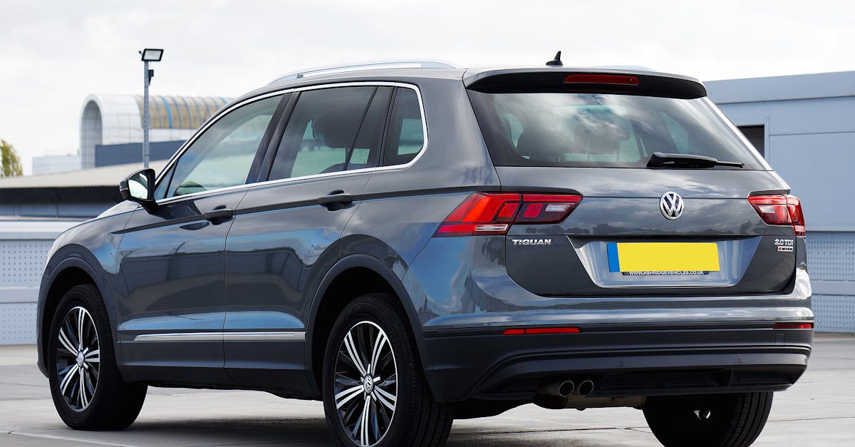 découvrez le volkswagen tiguan, un suv alliant performance, confort et technologie. explorez son design moderne, ses fonctionnalités avancées et son espace généreux, parfait pour toutes vos aventures. optez pour l'élégance et la polyvalence avec le tiguan.
