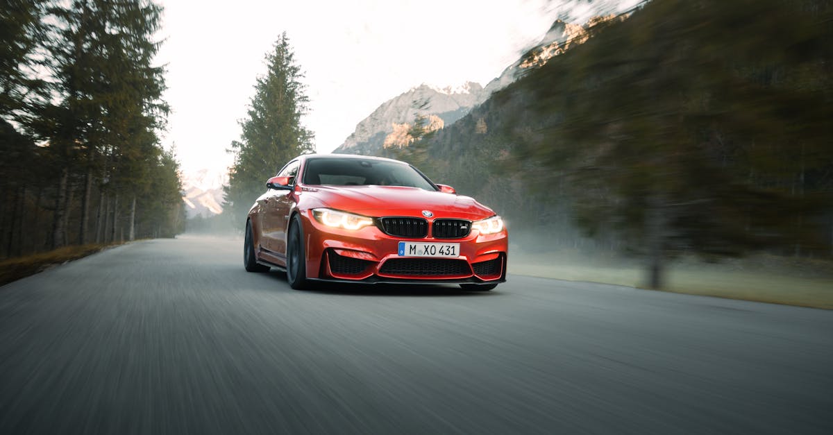découvrez la bmw 1200 rt, une moto de tourisme alliant confort, performance et technologie de pointe. parfaite pour les longs trajets, elle offre une expérience de conduite inégalée avec des équipements haut de gamme et une conception ergonomique. explorez la route avec style et assurance grâce à cette icône de la moto.