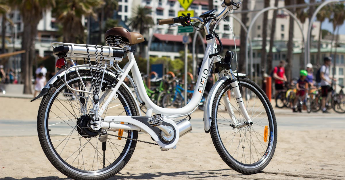 découvrez l'avenir de la mobilité avec notre sélection de motos électriques. alliant performance, écologie et design moderne, les motos électriques offrent une conduite silencieuse et sans émissions. explorez les modèles, technologies et avantages des deux-roues électriques pour une expérience de conduite inédite et respectueuse de l'environnement.