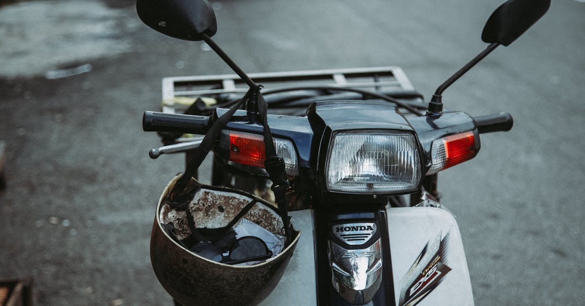 découvrez les prix des scooters honda et trouvez le modèle qui vous convient. profitez de notre guide détaillé pour comparer les différentes gammes et options. achetez malin et roulez en toute confiance sur un scooter honda.